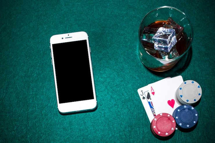Ilustrasi pengguna dari berbagai kota Indonesia menikmati platform hiburan digital mudah diakses melalui perangkat mobile